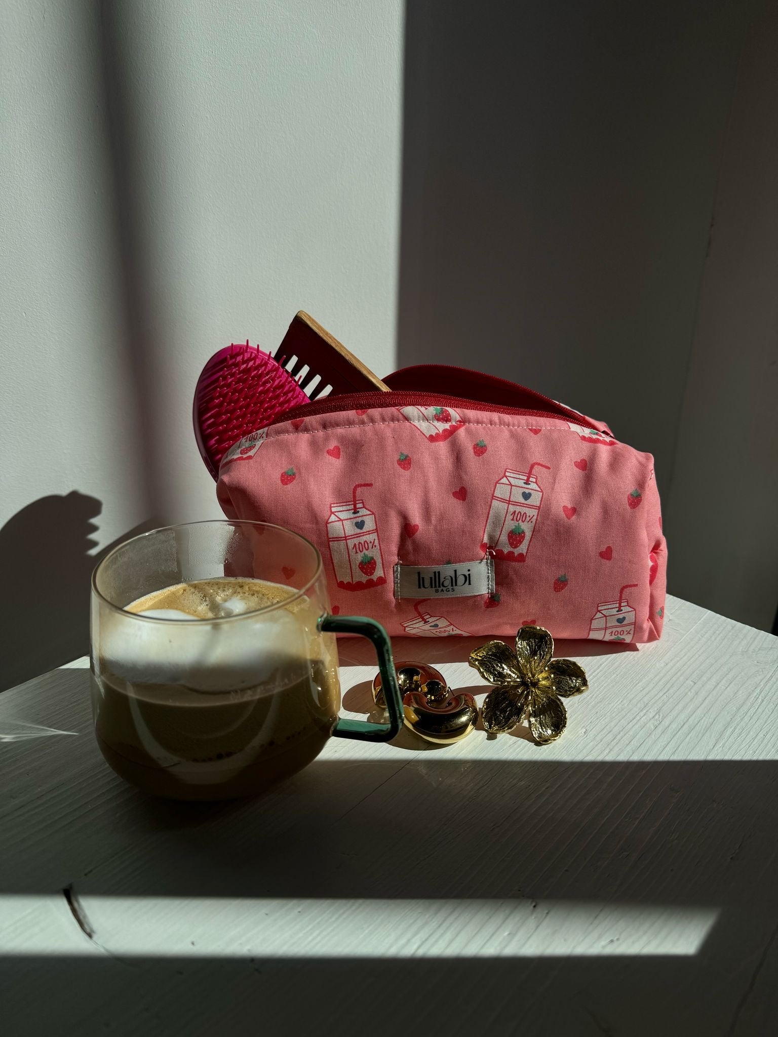 Beauty Bag Strawberry Milkshake